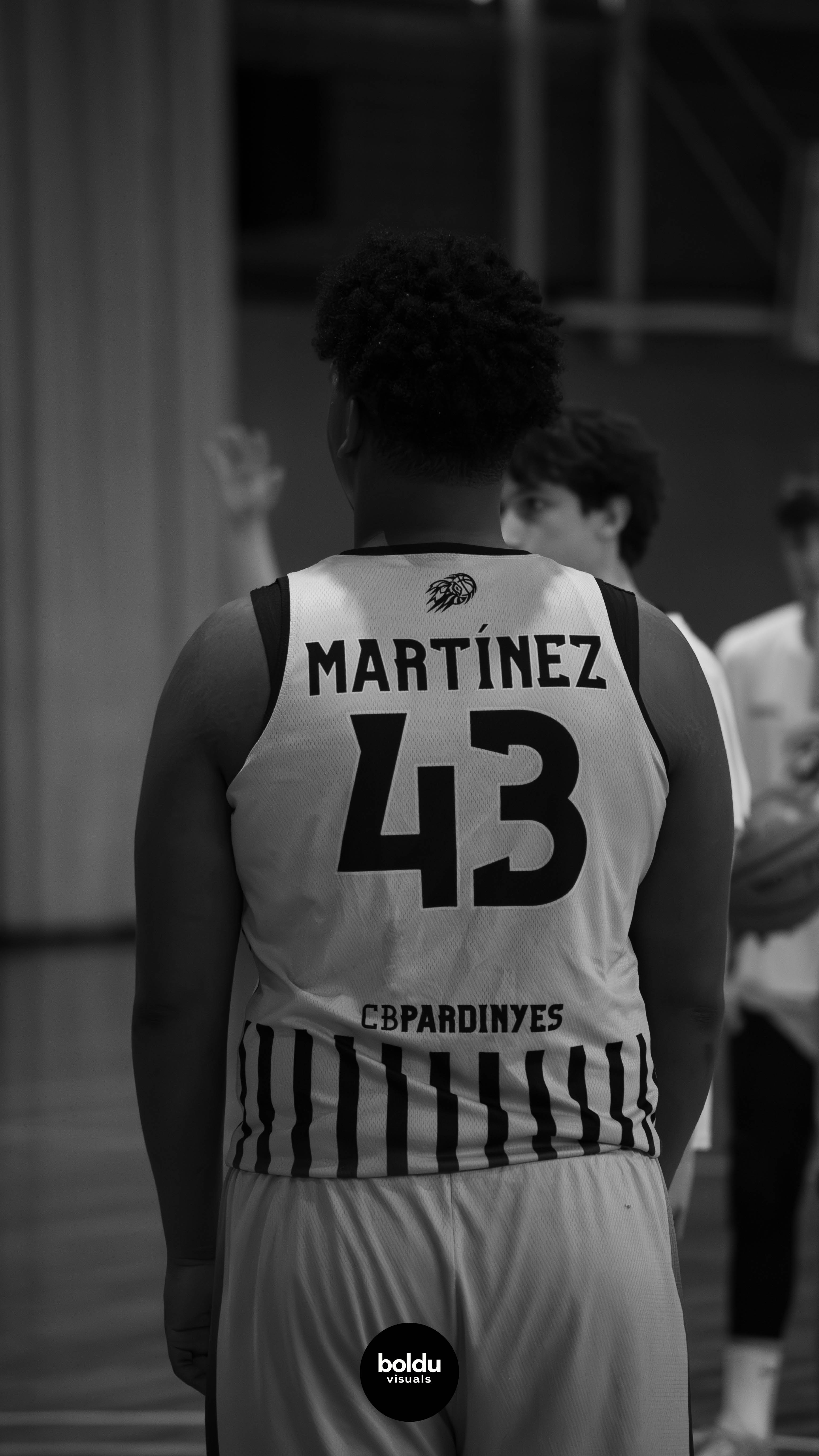 Black and White 17